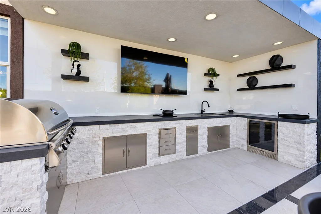 8755 Helena, Las Vegas, NV 89129