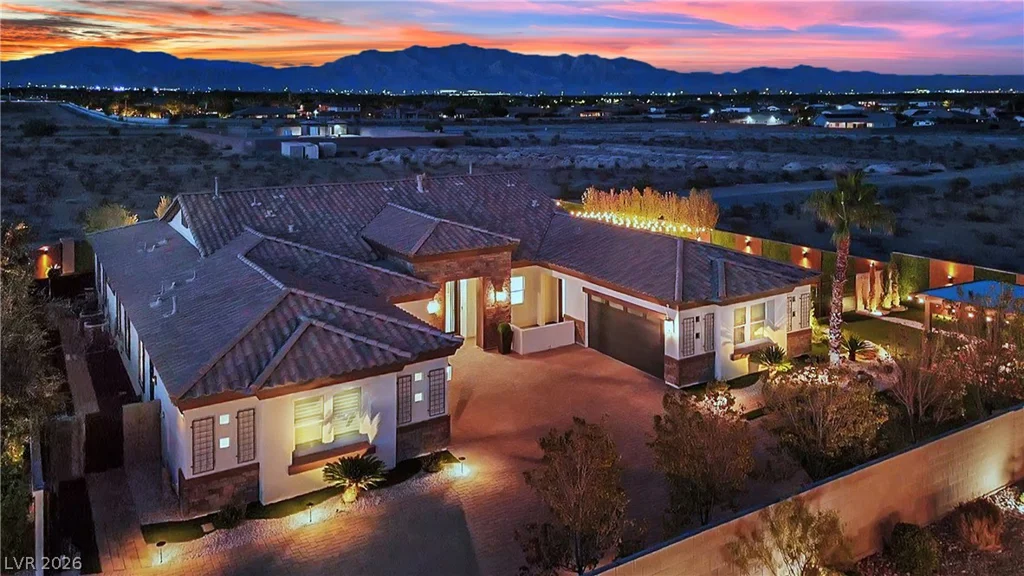8755 Helena, Las Vegas, NV 89129