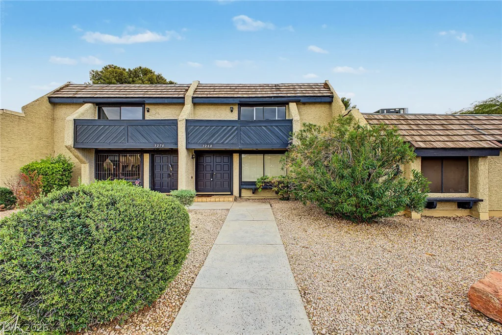 3268 Liahona, Las Vegas, NV 89121