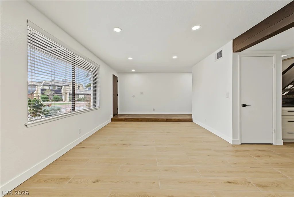 3268 Liahona, Las Vegas, NV 89121