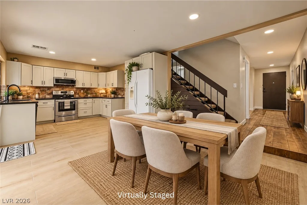 3268 Liahona, Las Vegas, NV 89121