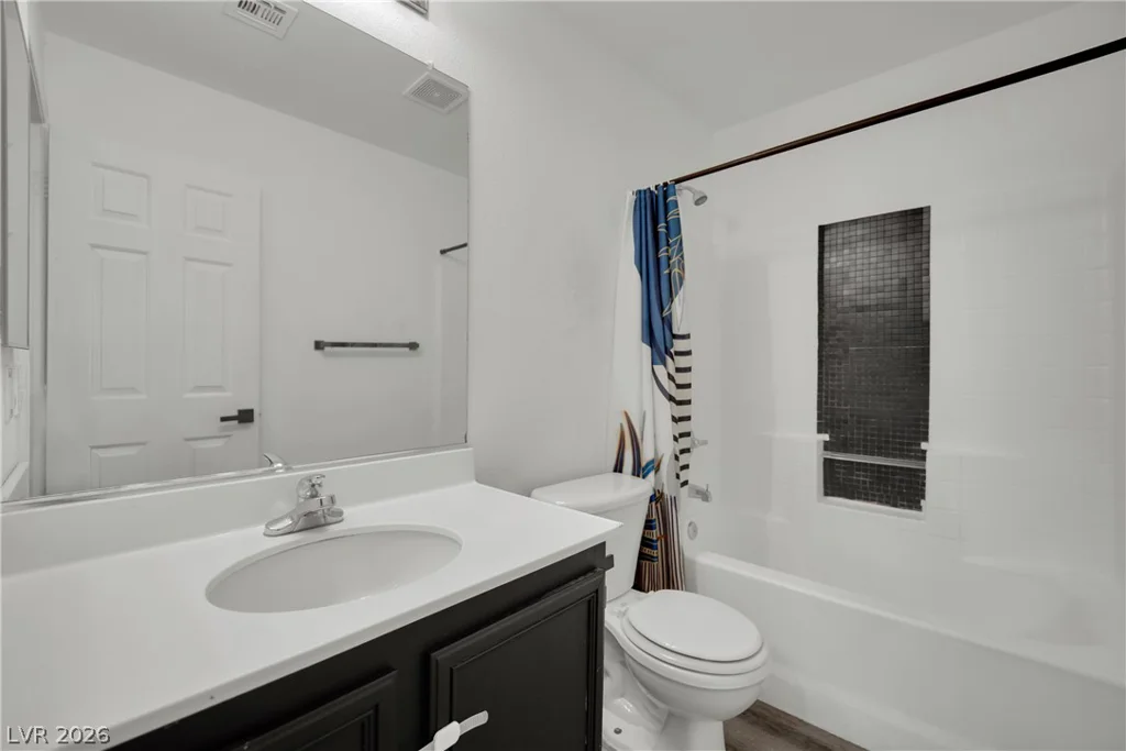 10343 Ednor, Las Vegas, NV 89183