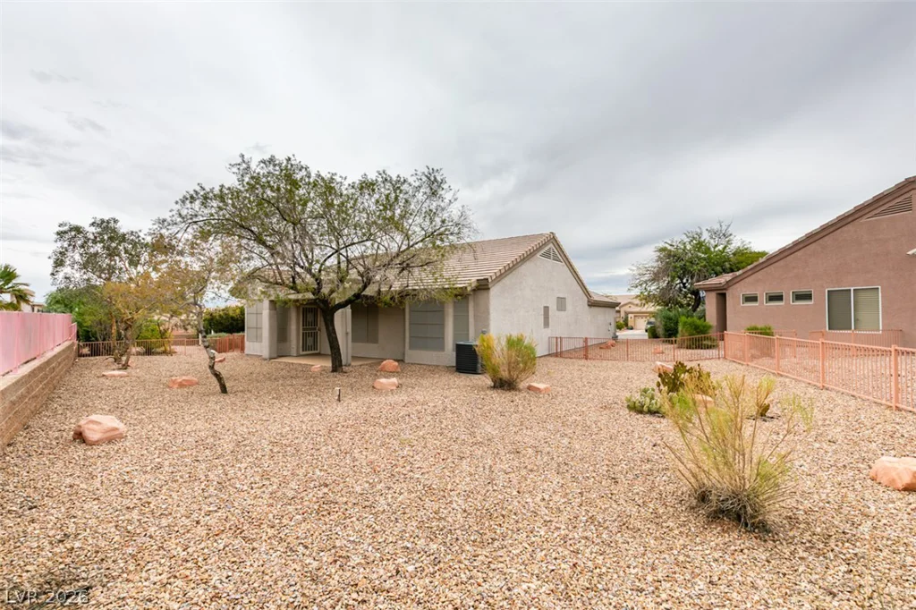 435 Piute Valley, Henderson, NV 89012