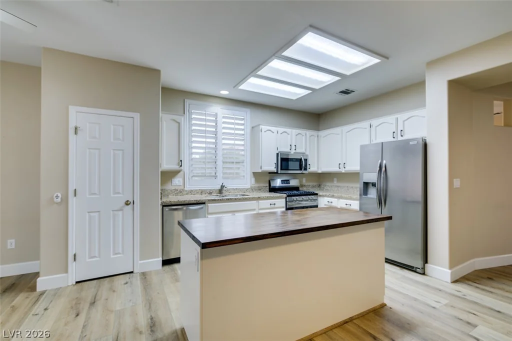 435 Piute Valley, Henderson, NV 89012