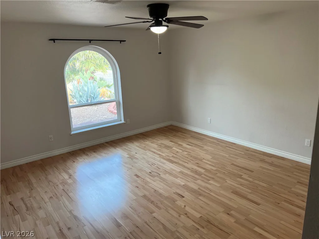 1930 Ski Slope, Las Vegas, NV 89117