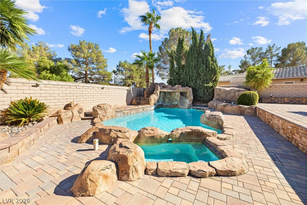 1930 Ski Slope, Las Vegas, NV 89117