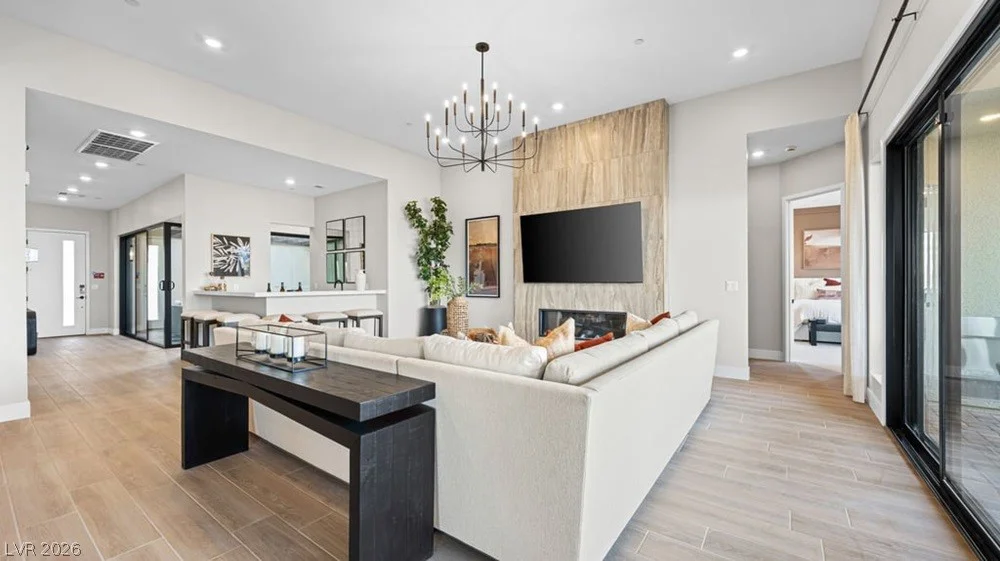 706 Windover, Las Vegas, NV 89138