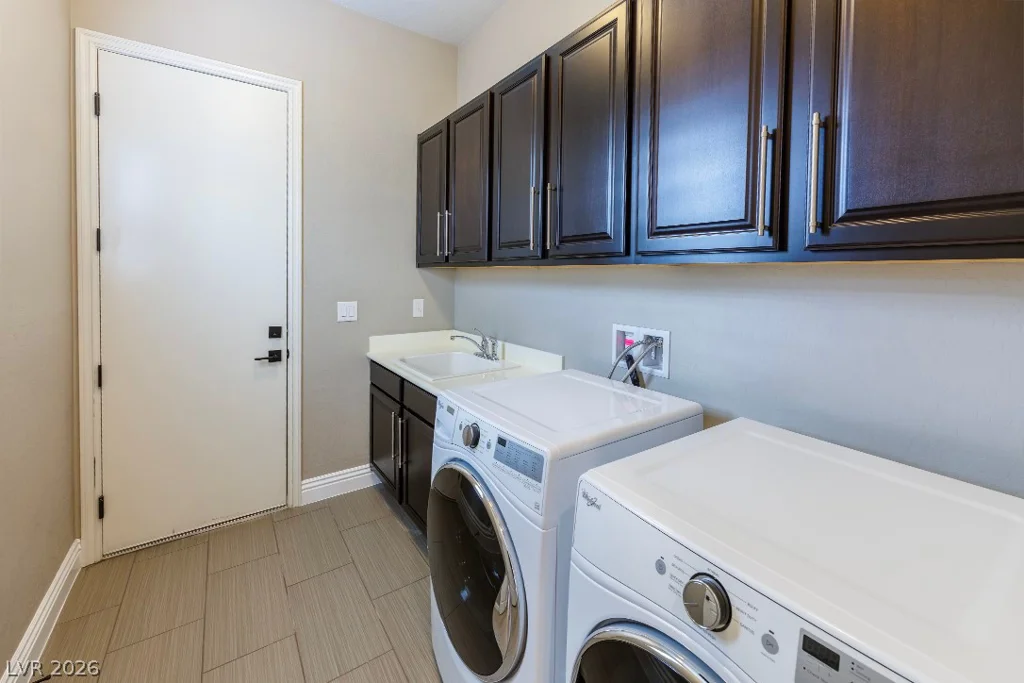 7722 Rainbow Rising, Las Vegas, NV 89113