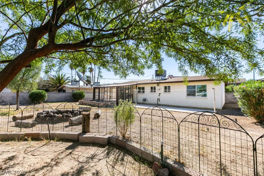 4030 Vegas Valley, Las Vegas, NV 89121