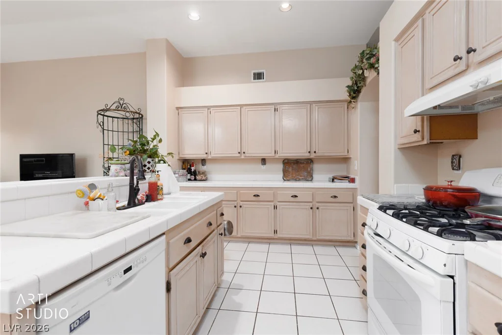 4560 Gonzales, Las Vegas, NV 89130