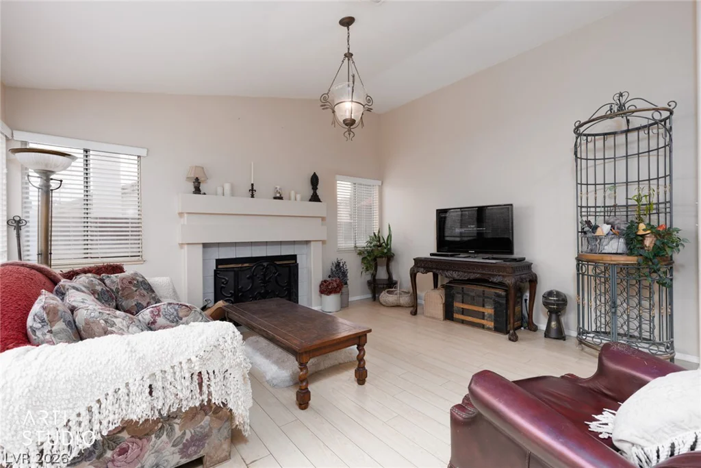 4560 Gonzales, Las Vegas, NV 89130