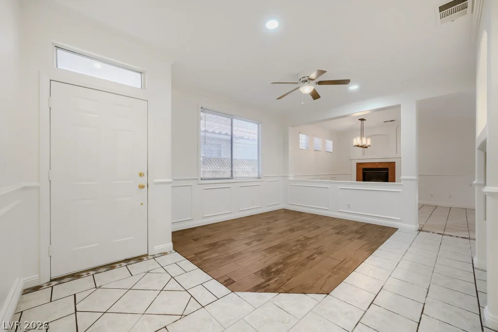 10011 Peach Flower, Las Vegas, NV 89147