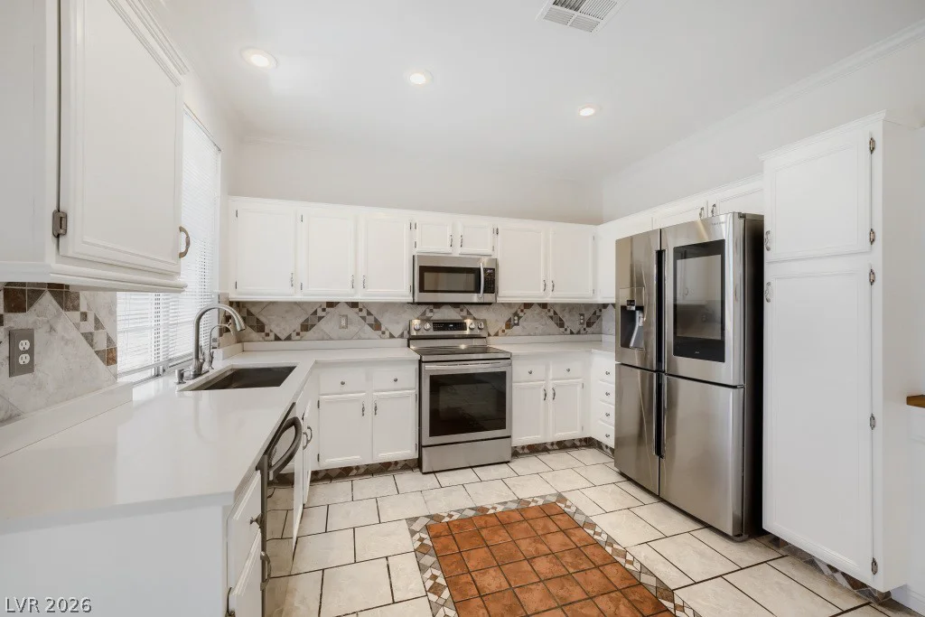 10011 Peach Flower, Las Vegas, NV 89147