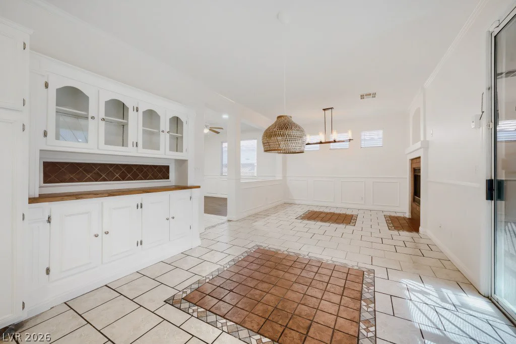10011 Peach Flower, Las Vegas, NV 89147