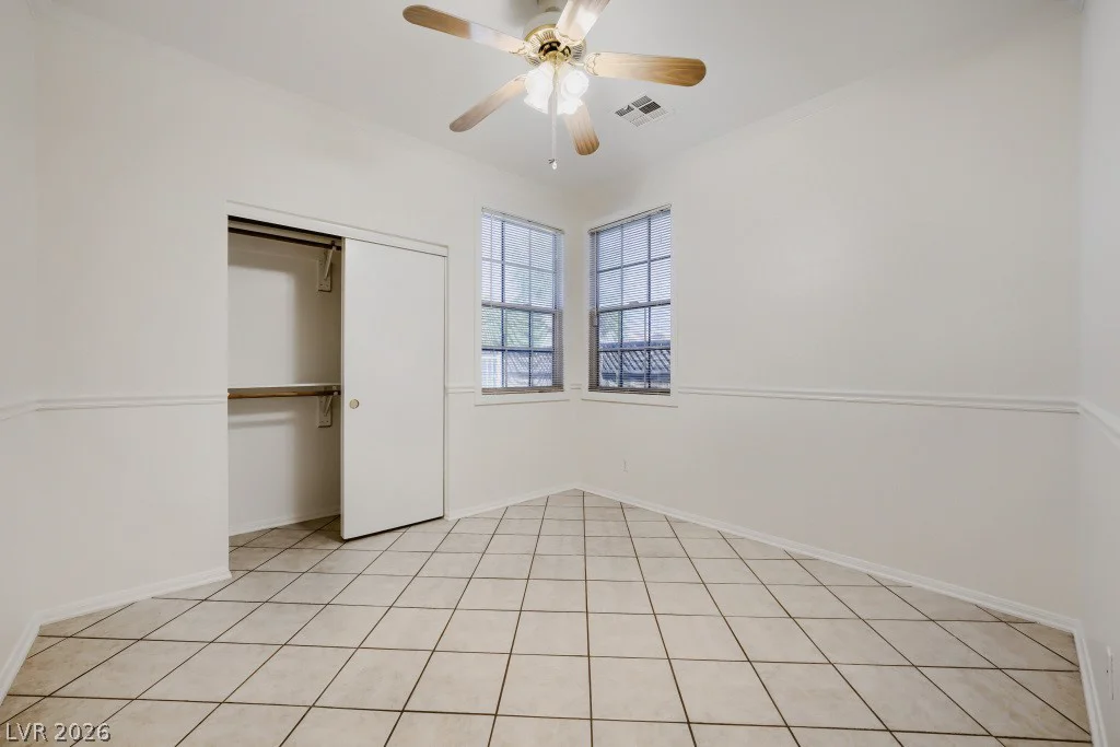 10011 Peach Flower, Las Vegas, NV 89147