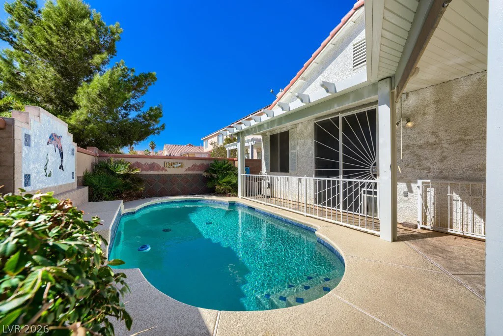 10011 Peach Flower, Las Vegas, NV 89147