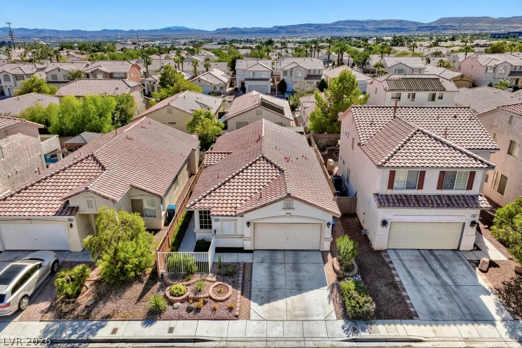 10011 Peach Flower, Las Vegas, NV 89147