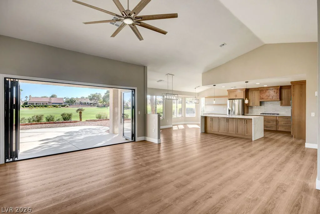 9437 Eagle Valley, Las Vegas, NV 89134