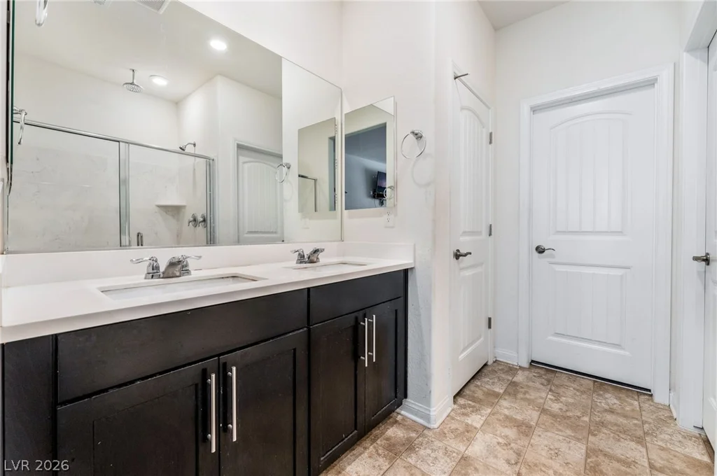 6333 Voss, North Las Vegas, NV 89081