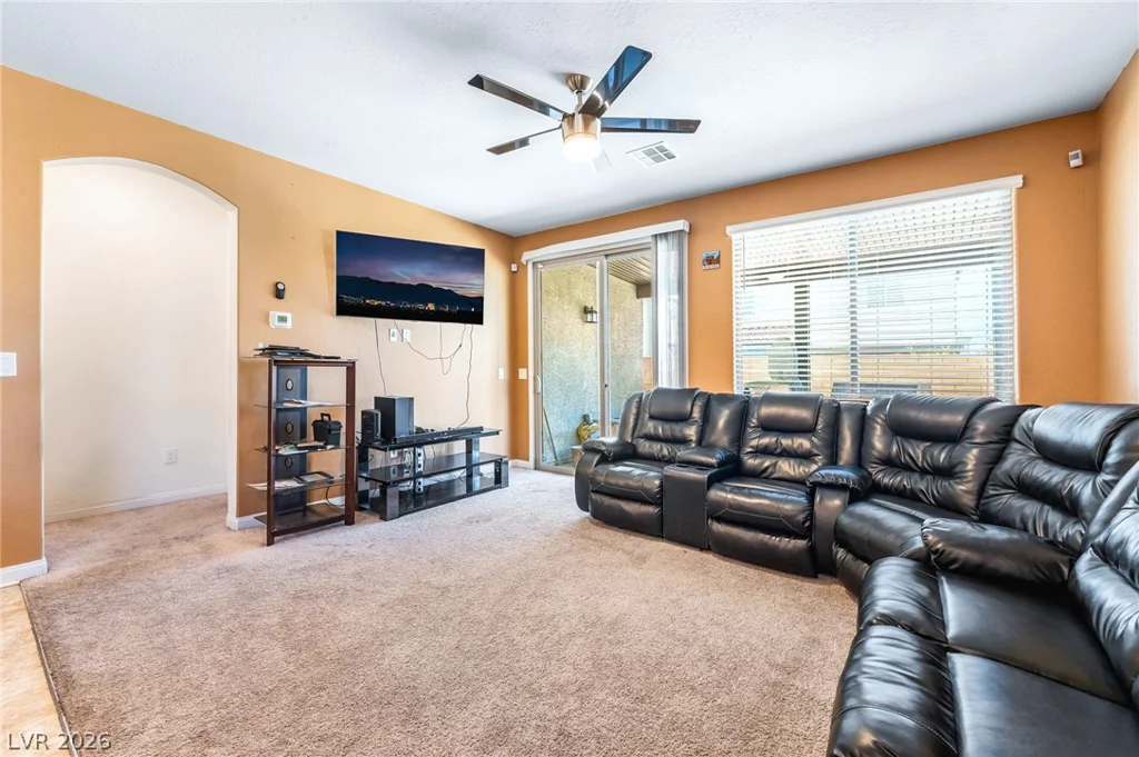 6333 Voss, North Las Vegas, NV 89081
