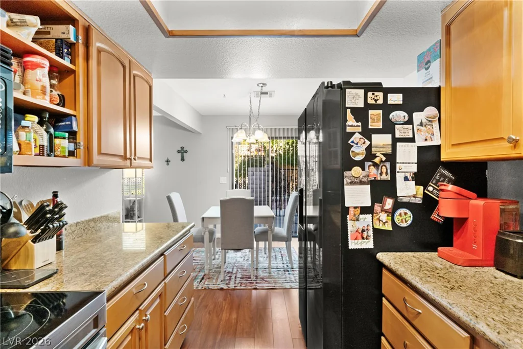 735 Apple Tree, Henderson, NV 89014