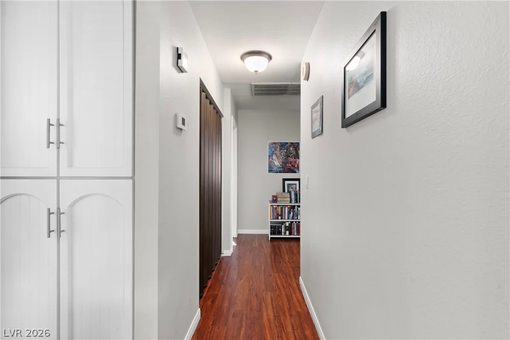 735 Apple Tree, Henderson, NV 89014