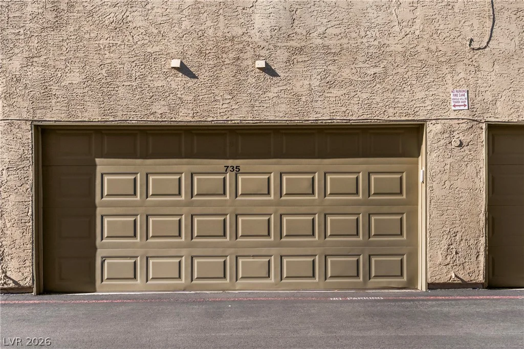 735 Apple Tree, Henderson, NV 89014