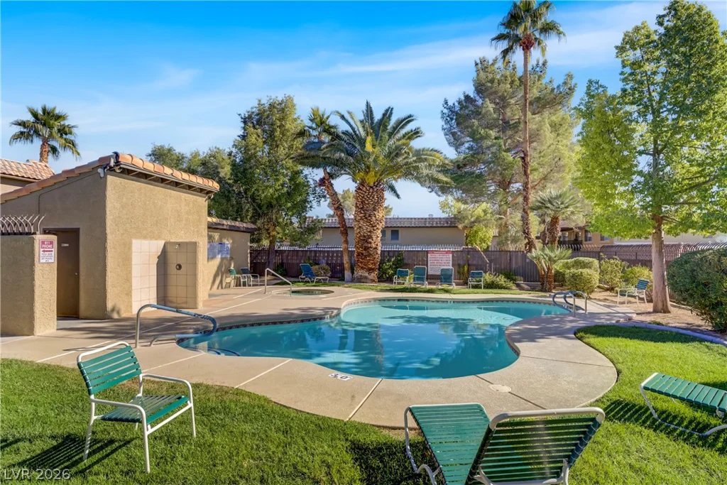 735 Apple Tree, Henderson, NV 89014