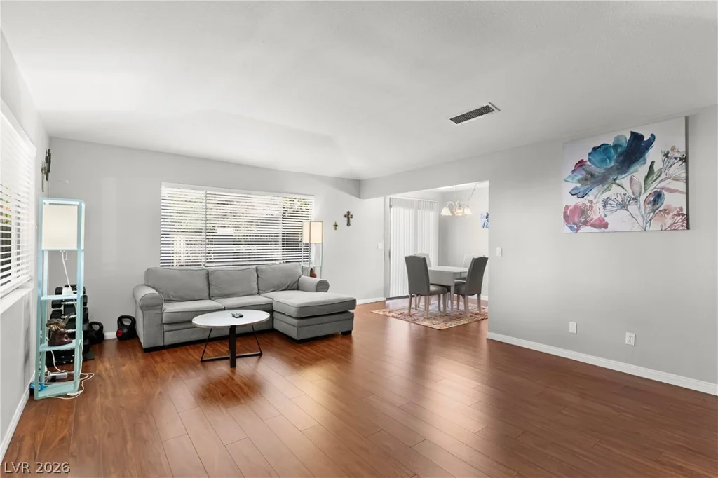 735 Apple Tree, Henderson, NV 89014