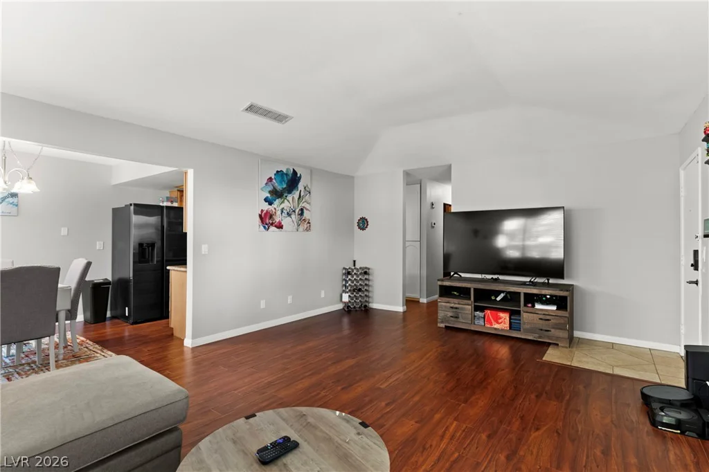735 Apple Tree, Henderson, NV 89014