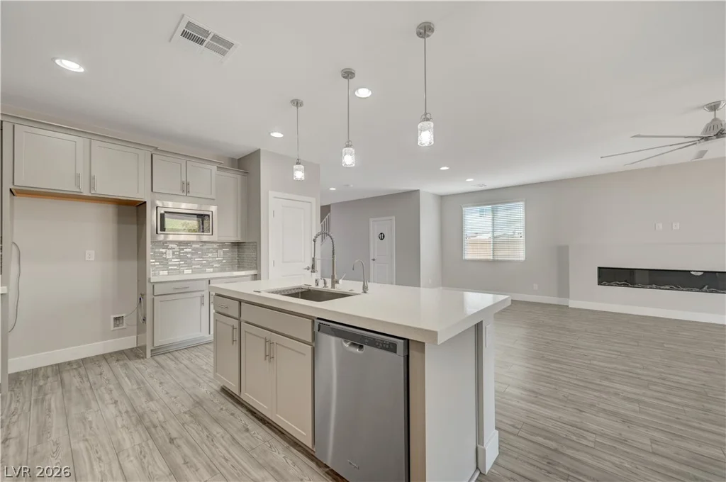 1830 Butterfly Colony, North Las Vegas, NV 89031