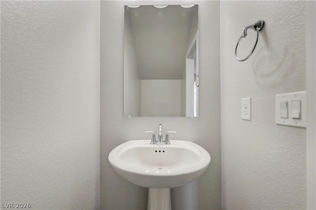 1830 Butterfly Colony, North Las Vegas, NV 89031