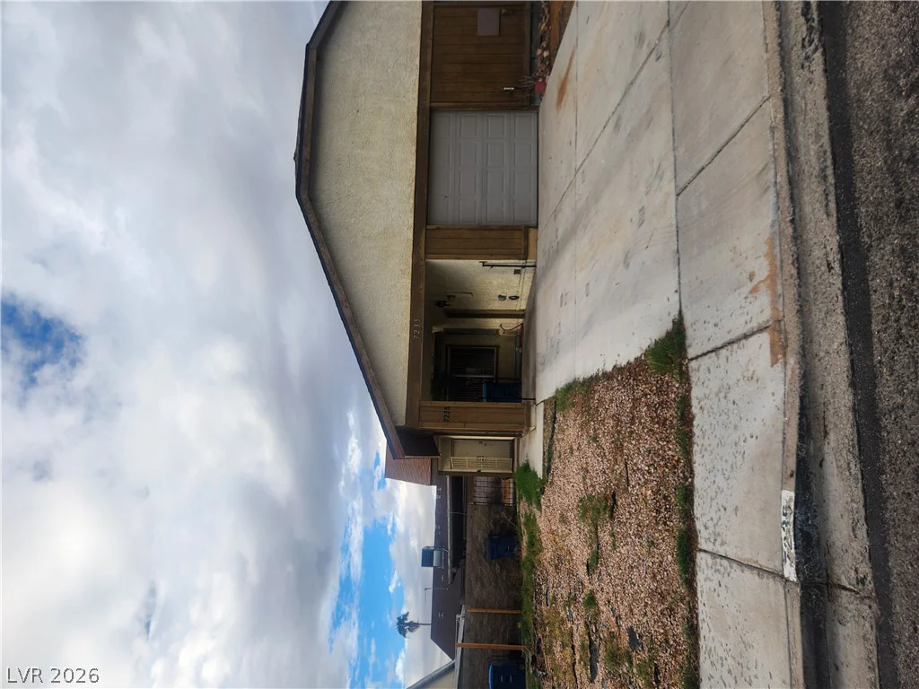 7235 Empress, Las Vegas, NV 89147