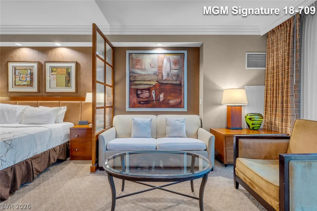 135 Harmon, Las Vegas, NV 89109