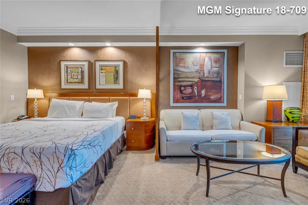 135 Harmon, Las Vegas, NV 89109