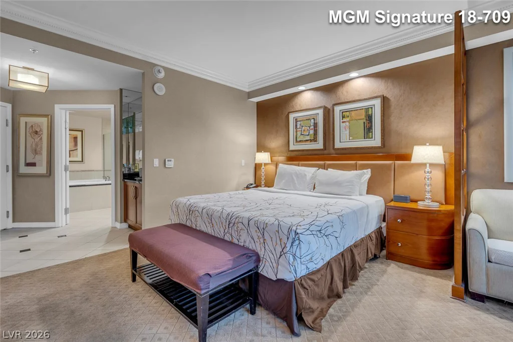 135 Harmon, Las Vegas, NV 89109