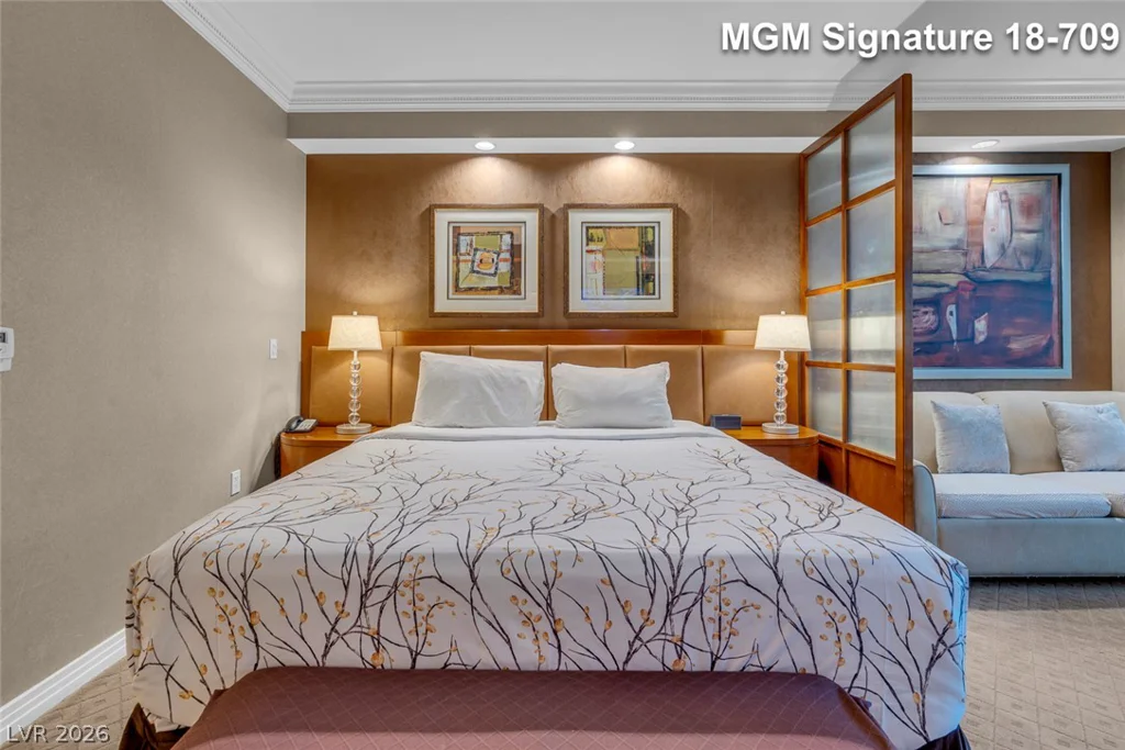 135 Harmon, Las Vegas, NV 89109