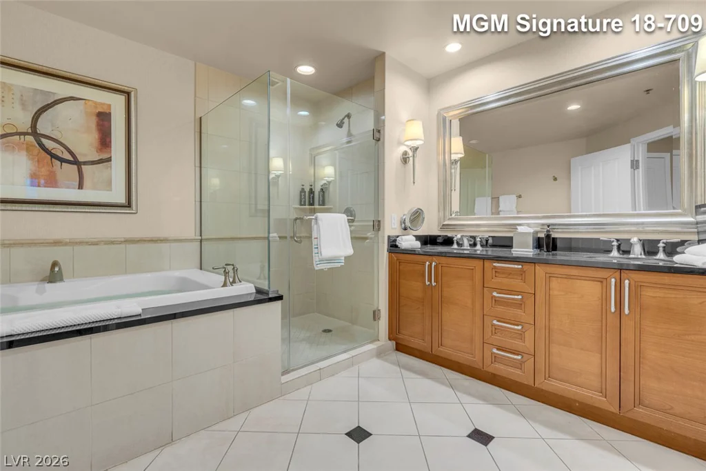 135 Harmon, Las Vegas, NV 89109