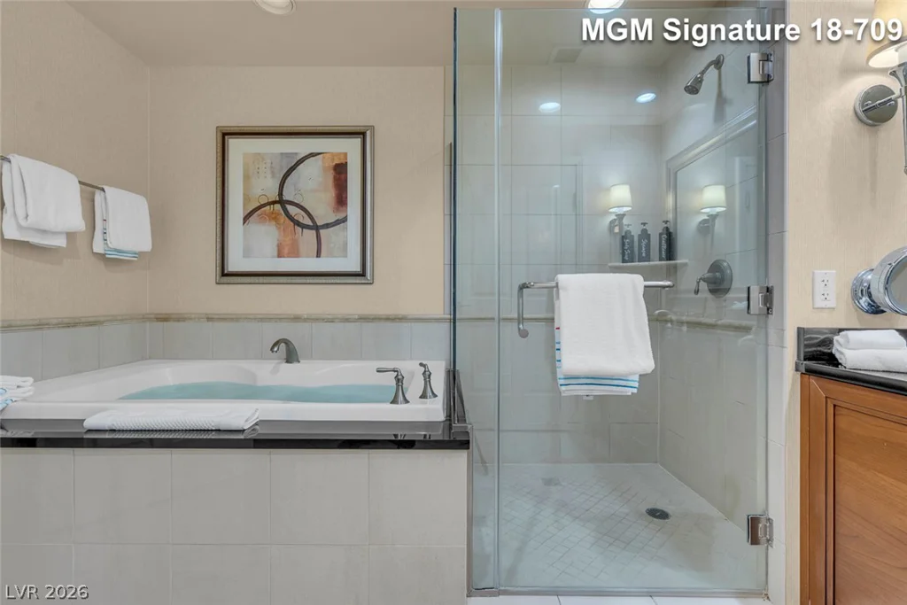 135 Harmon, Las Vegas, NV 89109