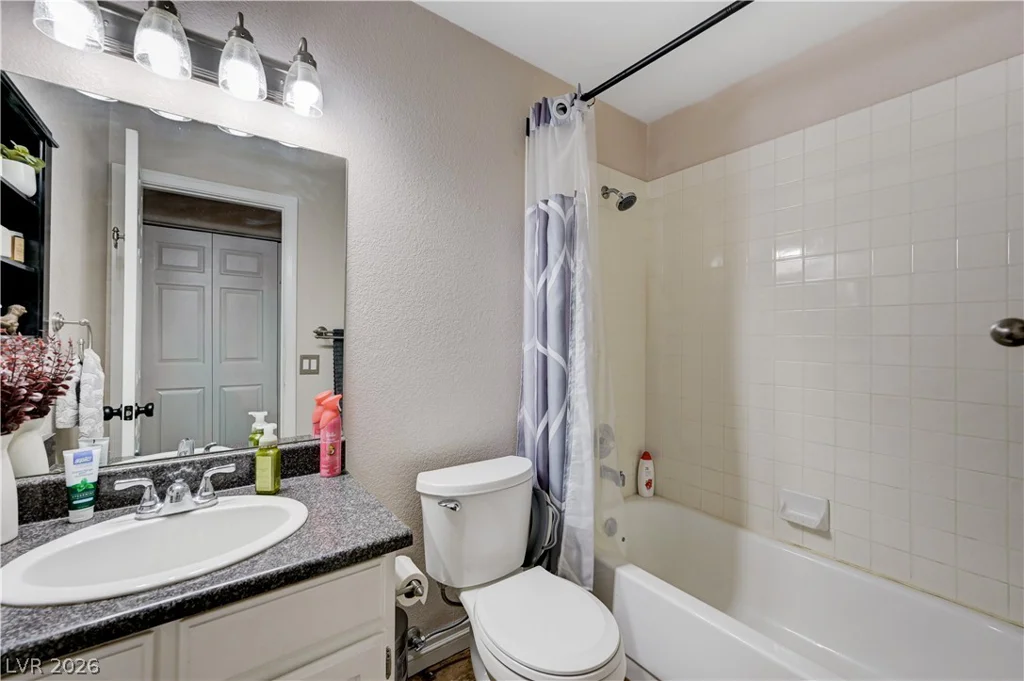 8300 Hatteras, Las Vegas, NV 89145