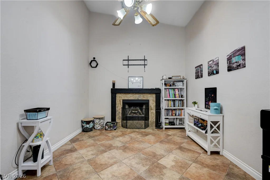 8300 Hatteras, Las Vegas, NV 89145