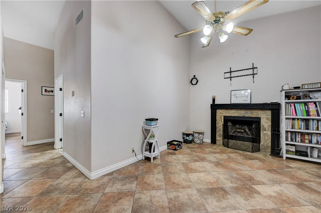 8300 Hatteras, Las Vegas, NV 89145