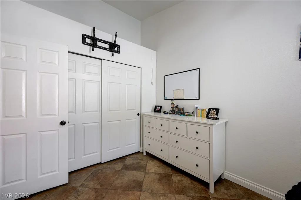 8300 Hatteras, Las Vegas, NV 89145