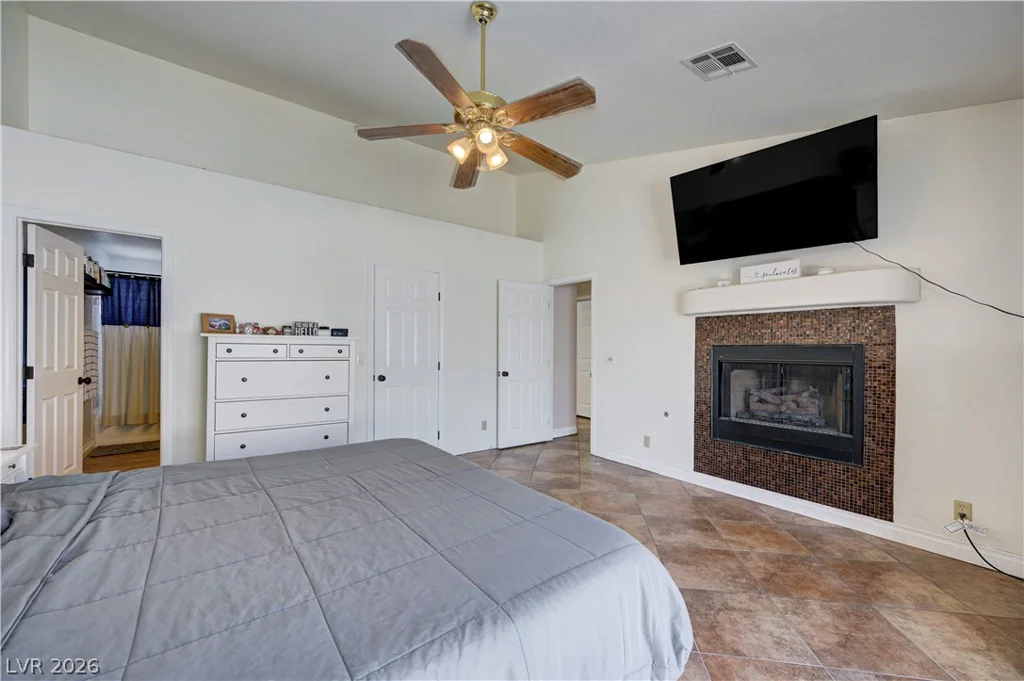 8300 Hatteras, Las Vegas, NV 89145