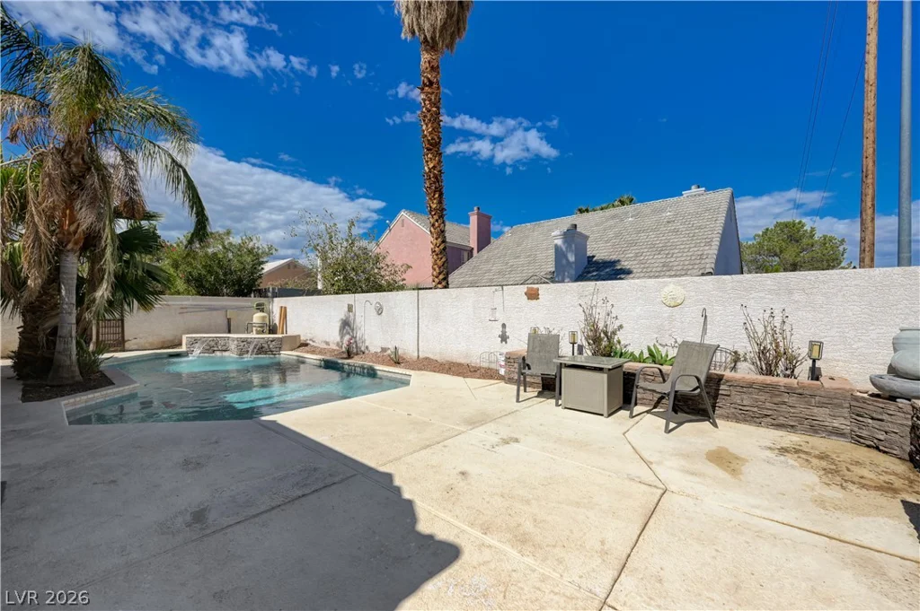 8300 Hatteras, Las Vegas, NV 89145