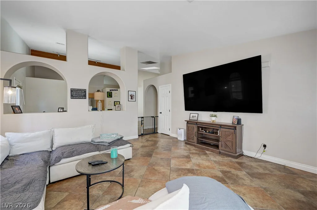 8300 Hatteras, Las Vegas, NV 89145