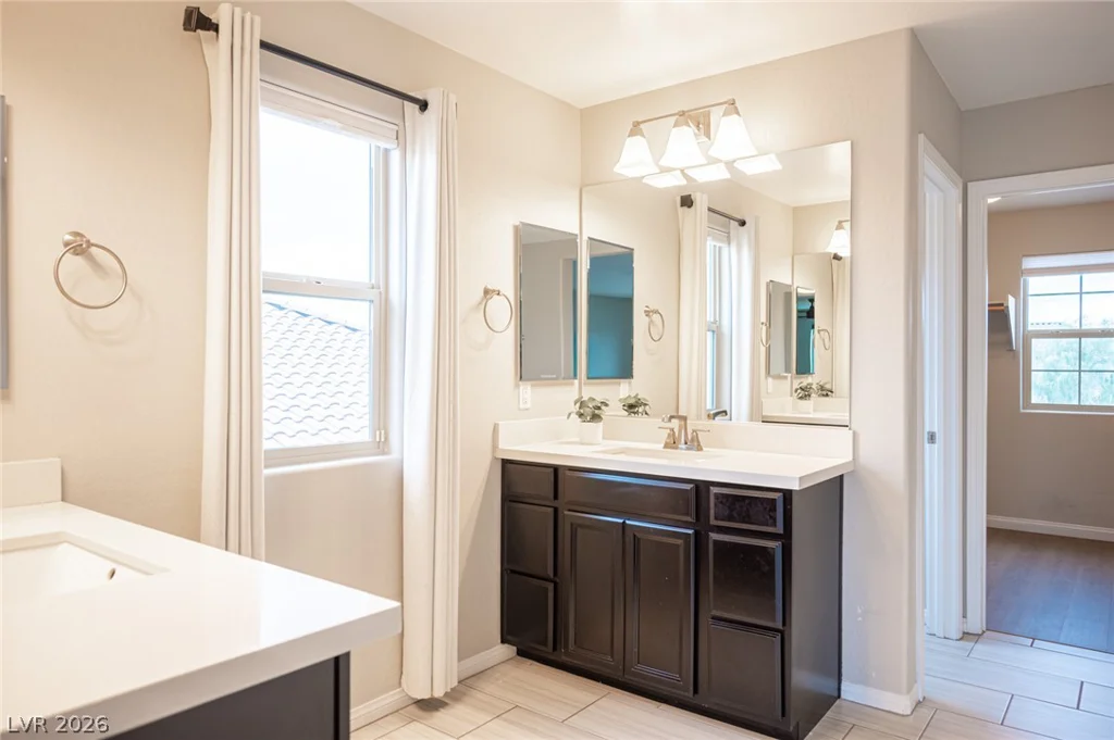5560 Honey Creek Avenue, Las Vegas, NV 89131