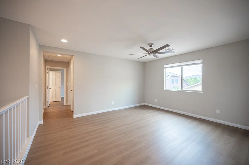 5560 Honey Creek Avenue, Las Vegas, NV 89131