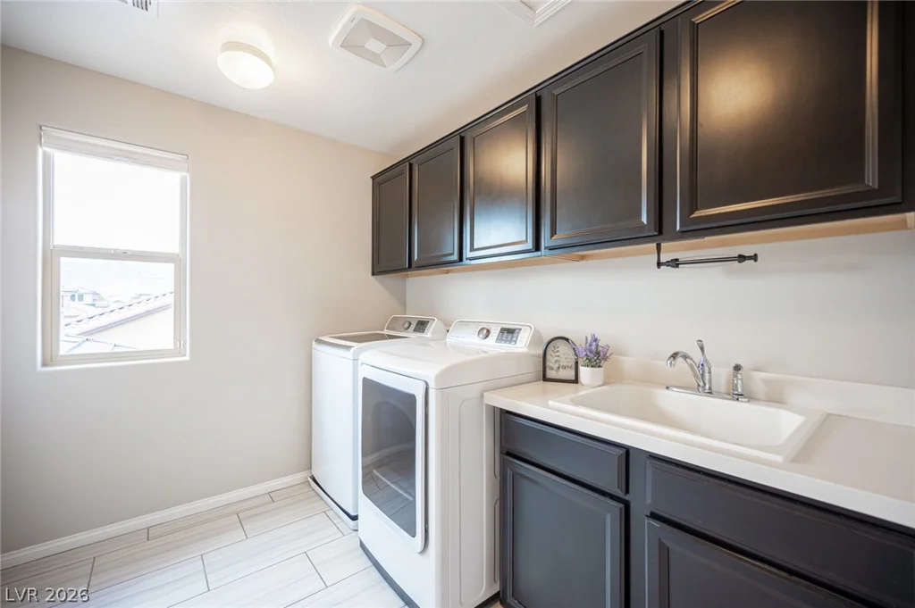 5560 Honey Creek Avenue, Las Vegas, NV 89131
