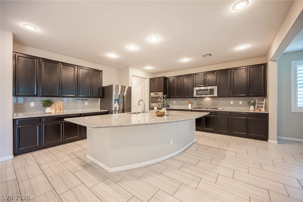 5560 Honey Creek Avenue, Las Vegas, NV 89131